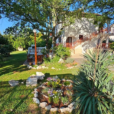 Villa Kucan Porat  Bagian luar foto