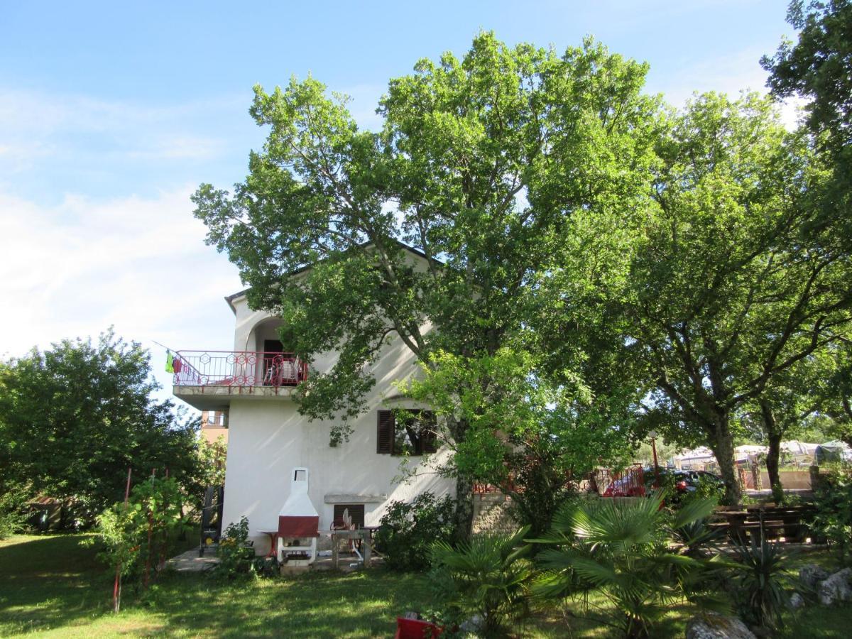 Villa Kucan Porat  Bagian luar foto