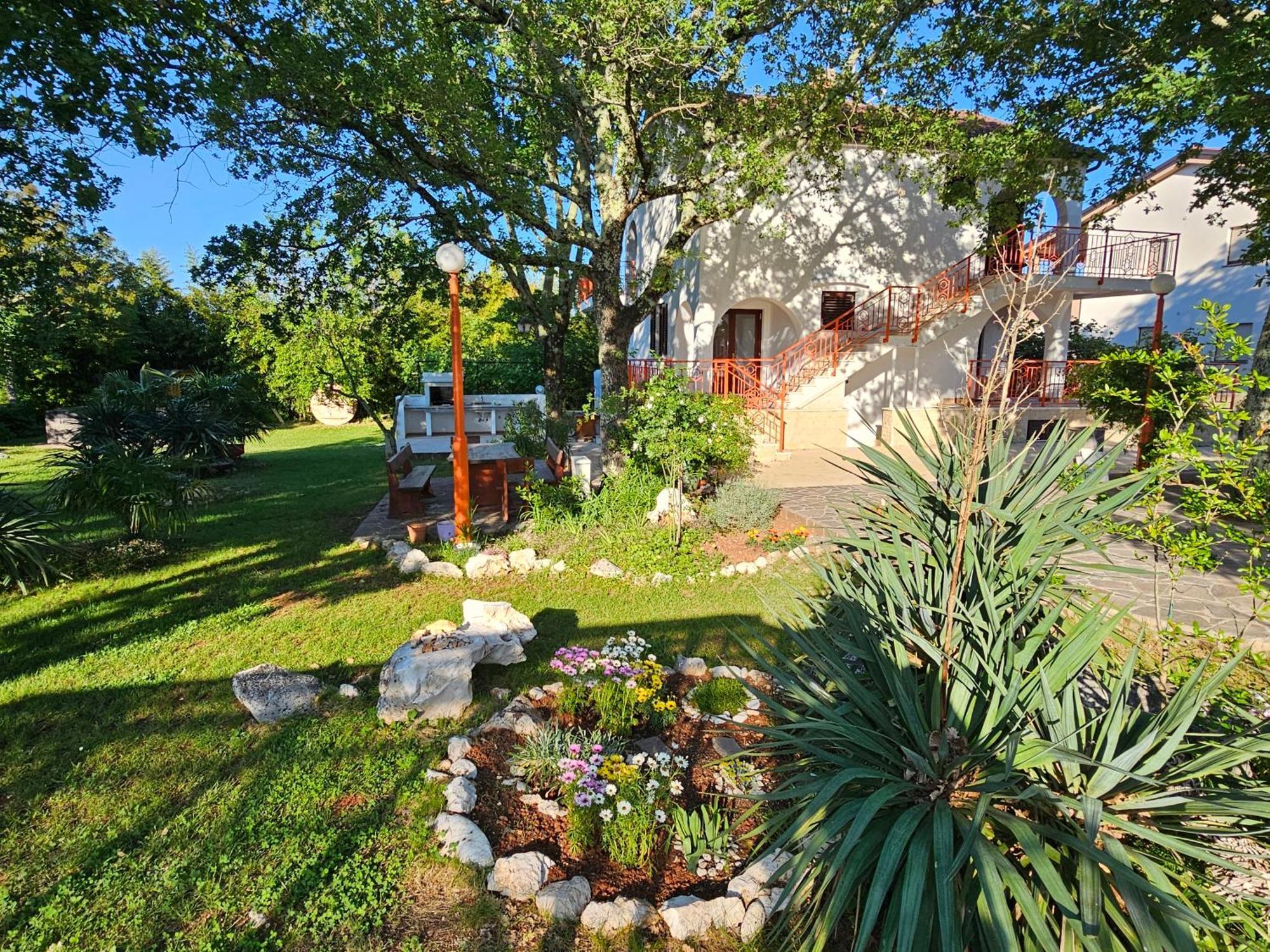 Villa Kucan Porat  Bagian luar foto